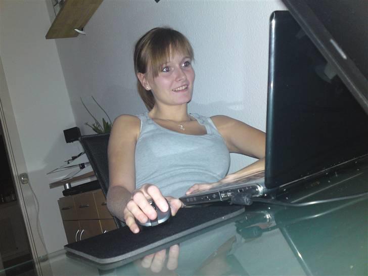 Kvinde Marianne - 1 år gammelt ;) billede 7