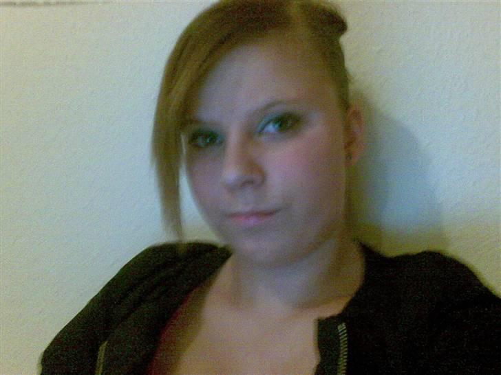 Kvinde Alberte Runa - Mig som brunette (: billede 4