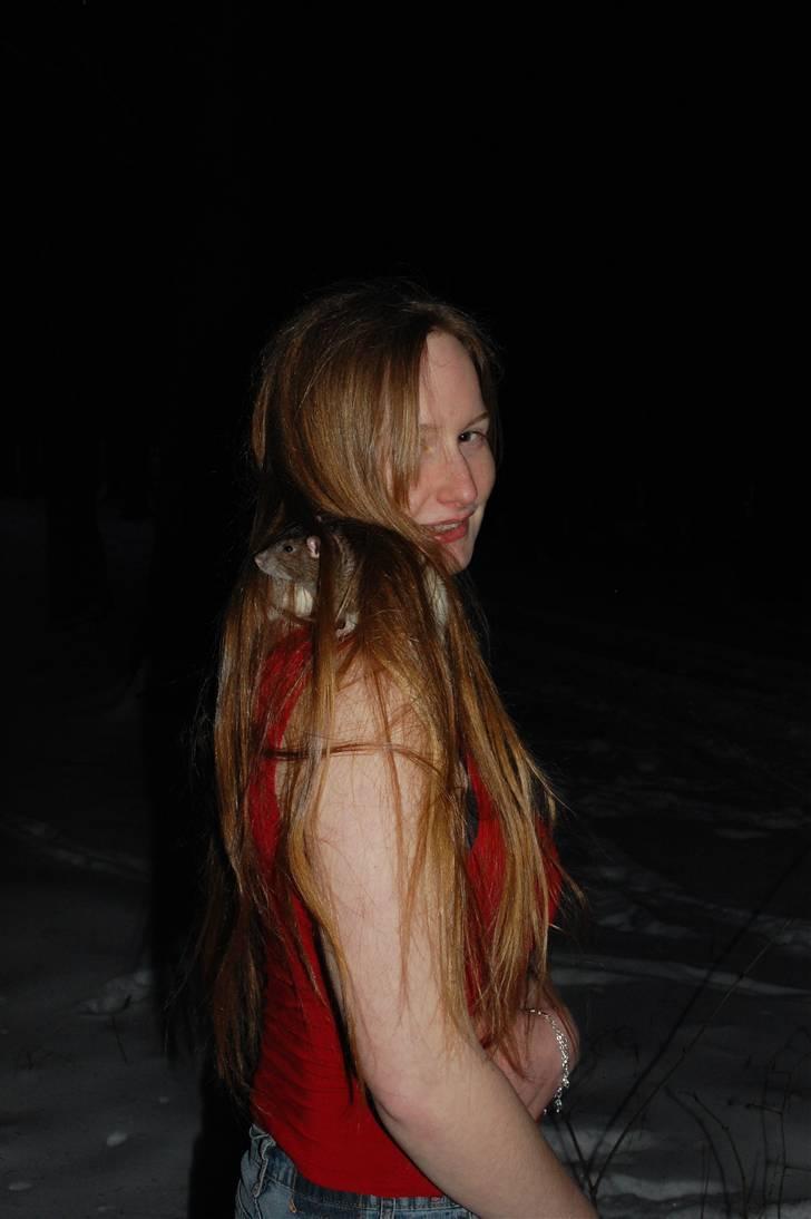 Kvinde Milla - En gåtur med rotterne xD billede 9