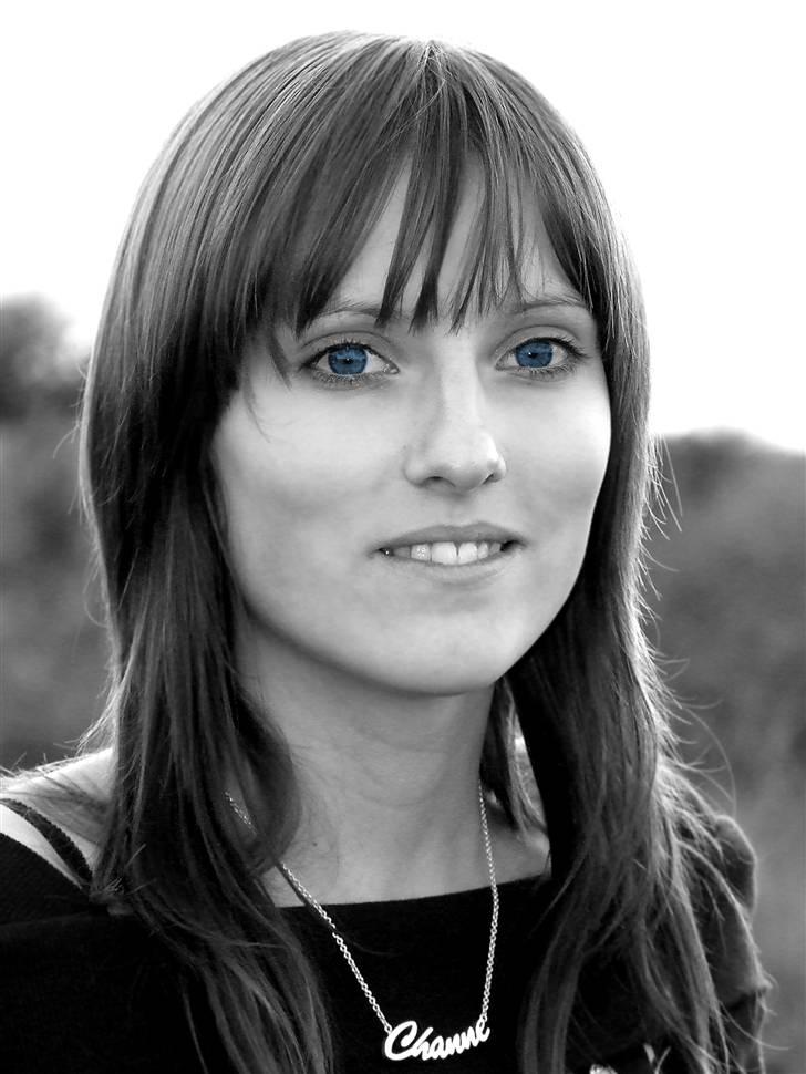 Kvinde B.Angel - Billede taget ved stranden til min 18 års fødselsdag <3 billede 5
