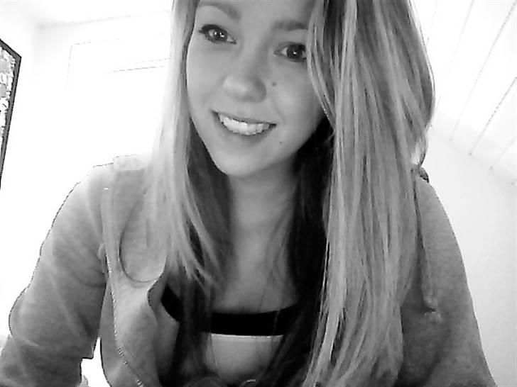 Kvinde Line  billede 10