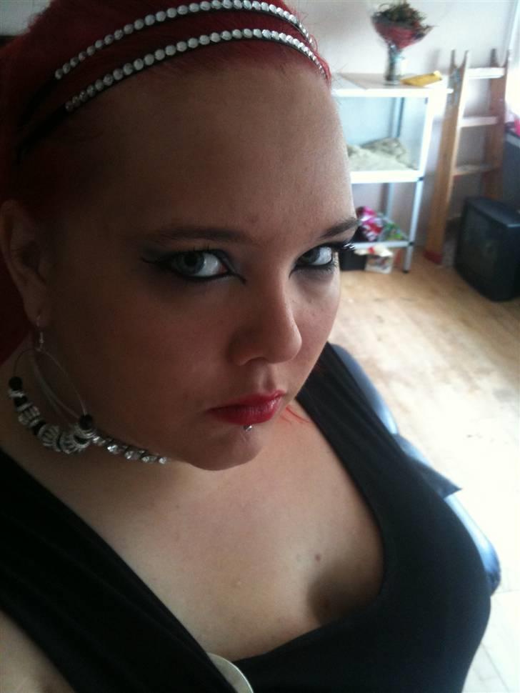 Kvinde Naja billede 9