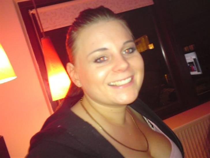 Kvinde Tille billede 2