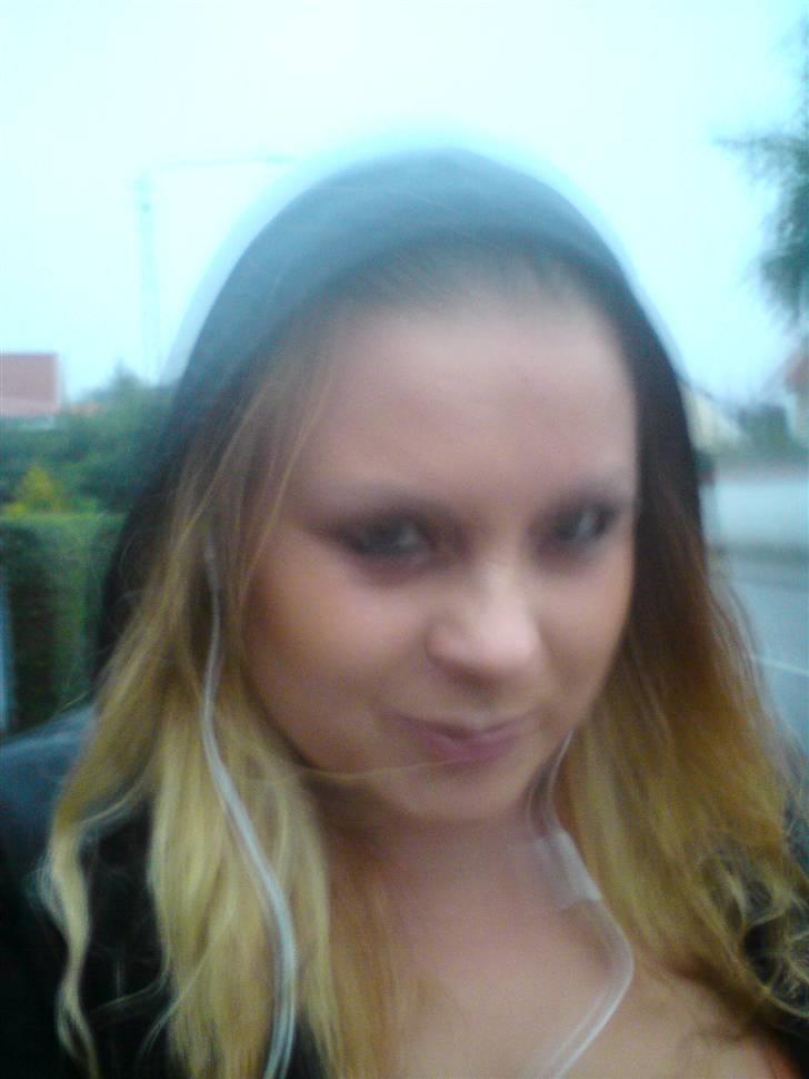 Kvinde Tille billede 5