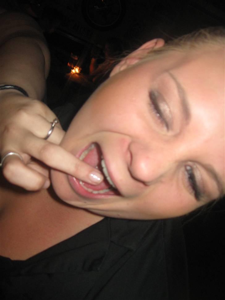 Kvinde Tille billede 6