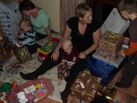 Kvinde maria - jule aften 2006 billede 3