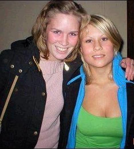 Kvinde Eva K - Mig og en af mine bedste veninder, på Bridgewater en aften. billede 9