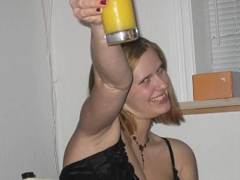Kvinde Marianne E - Og skål! billede 5