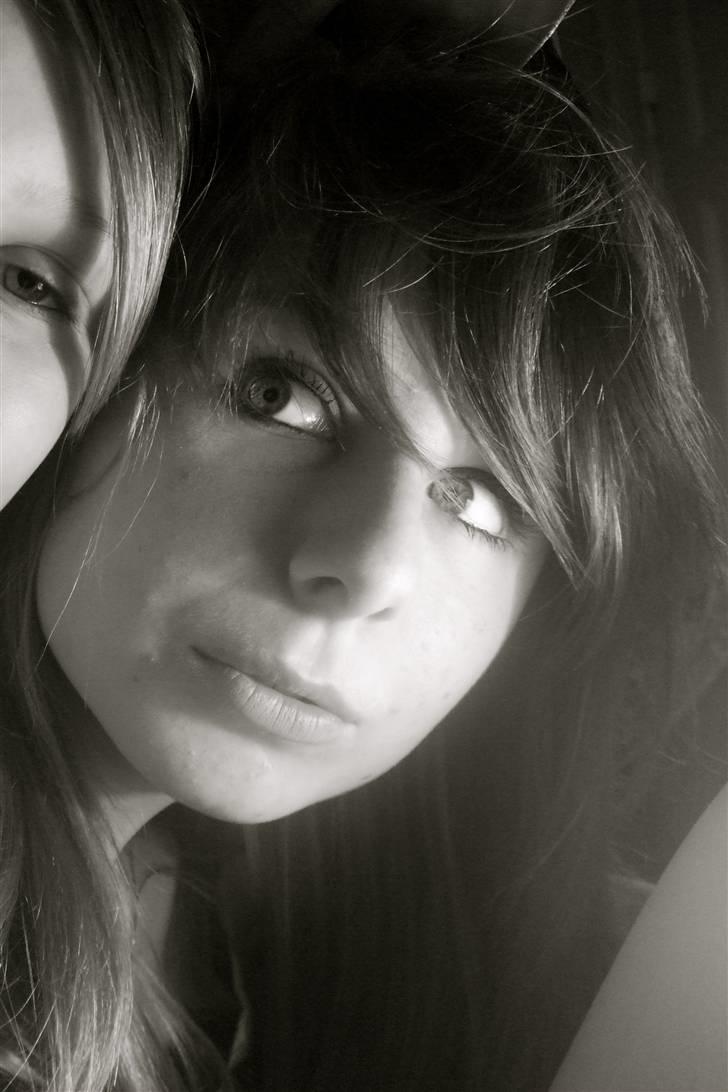 Kvinde Emilie Rose billede 3
