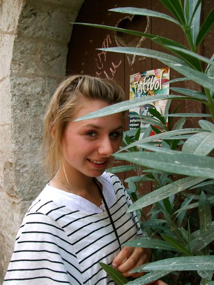 Kvinde Emilie Rose billede 4