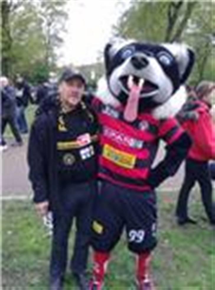 Mand michael lind - jeg og fcm maskot lupus pokalfinalen billede 4