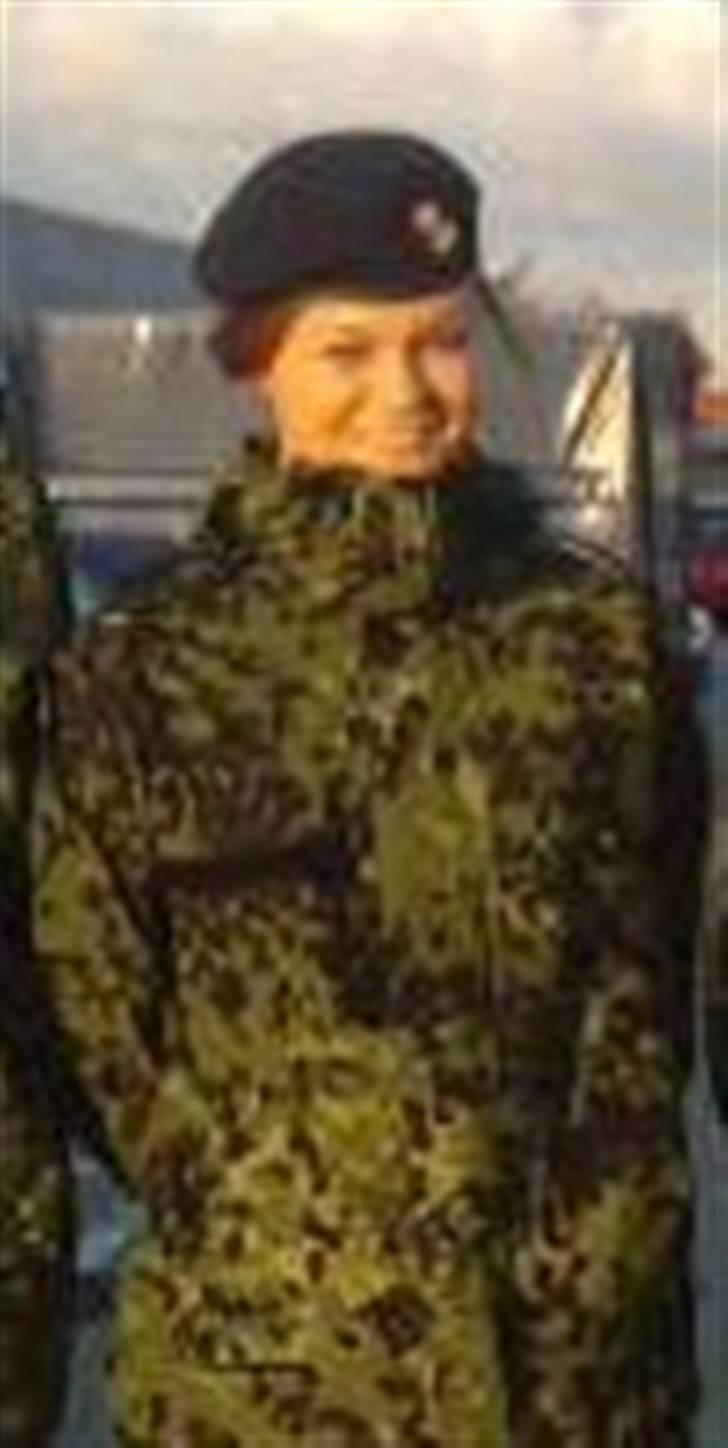 Kvinde Amanda B - Da jeg var i praktik i søværnet  billede 5