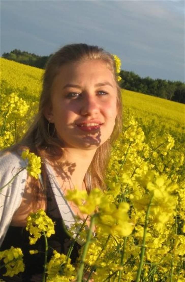 Kvinde Caroline  billede 4