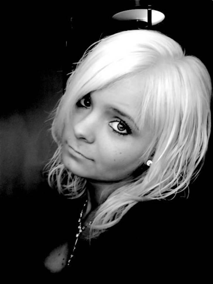 Kvinde June  billede 2