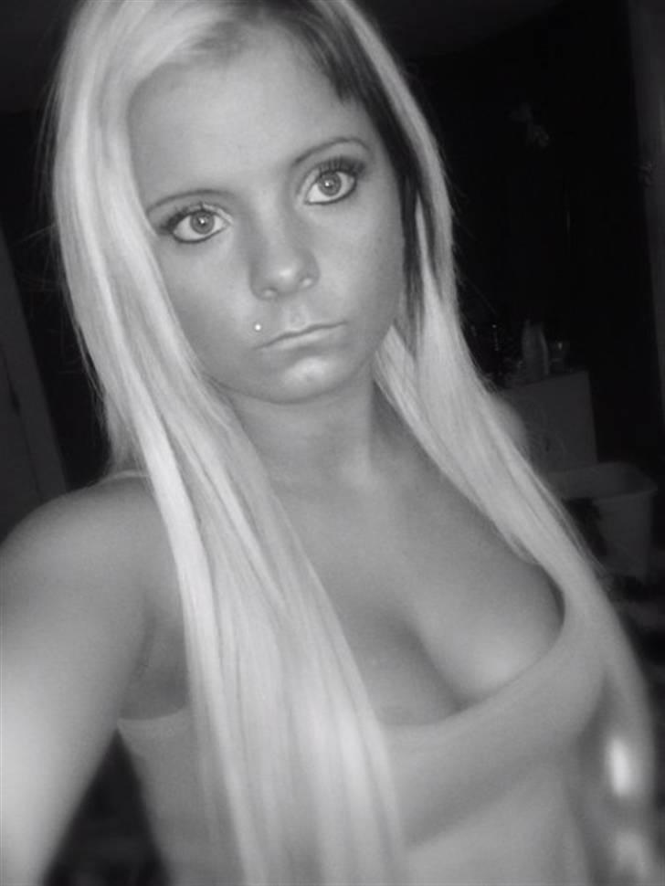 Kvinde June  billede 4