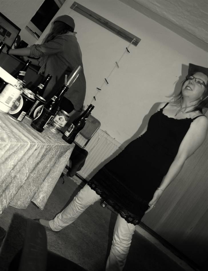 Kvinde Stine - 17. sep. 2010 - mig til højre. billede 8