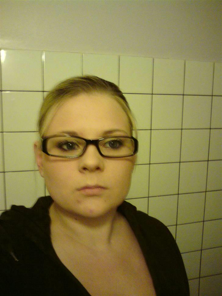 Kvinde Tille billede 13