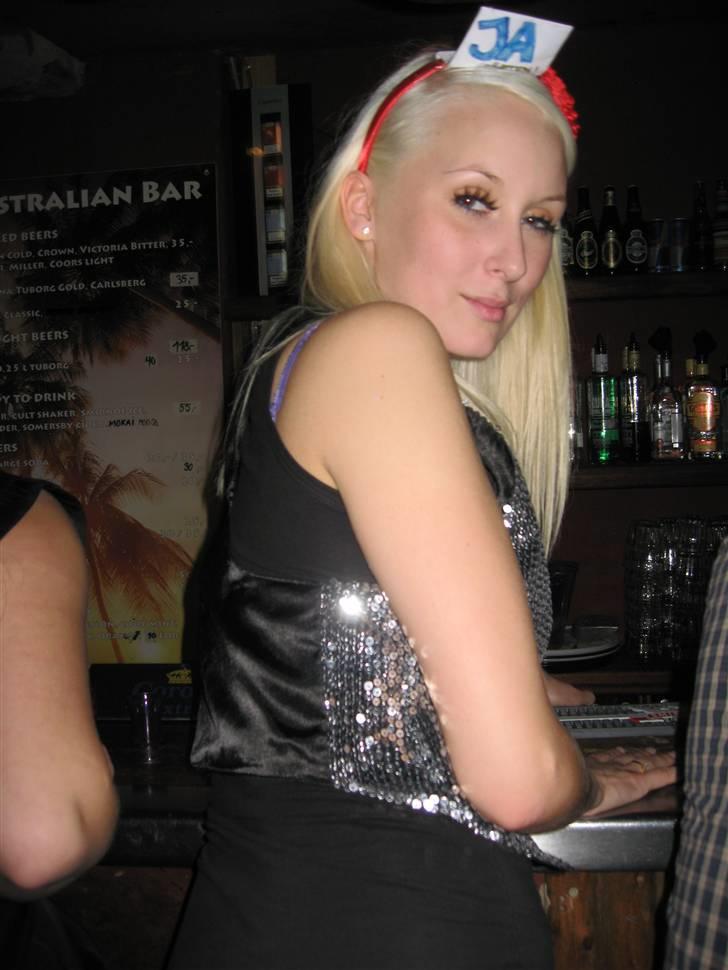 Kvinde Louise Ninna - JA-HATTEN!!! billede 3