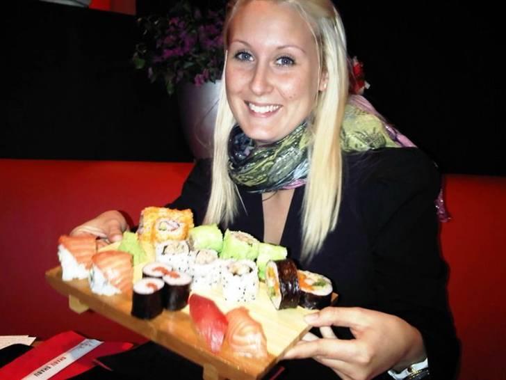 Kvinde Louise Ninna - Min største svaghed - Sushi ;) billede 5