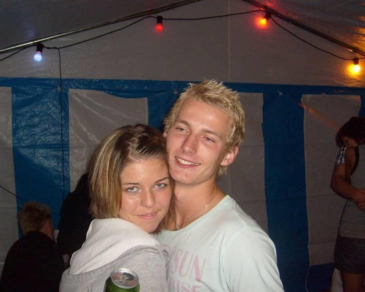 Mand Dennis Andersen - Til fest. Michelle og mig! billede 6