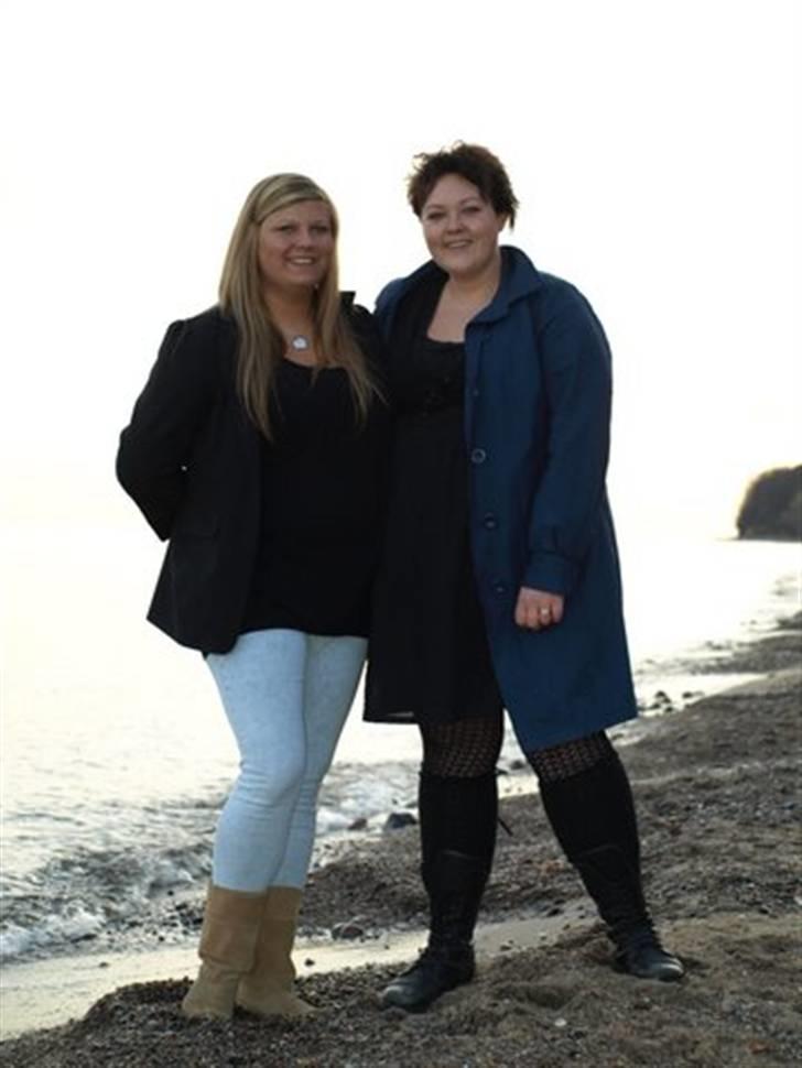 Kvinde Ea  - Mig og Cille <3 Fotograf: Rasmus Haugaard billede 5