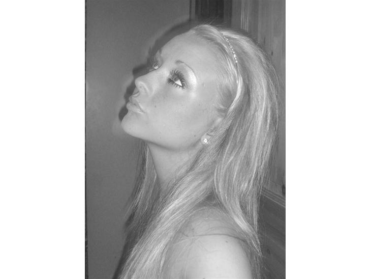 {{currentPhoto.altText}} billede {{currentPhoto.number}}