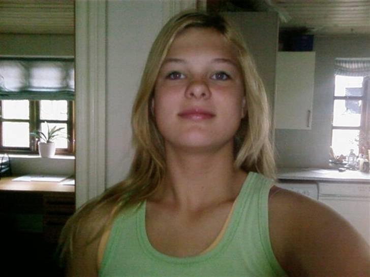 Kvinde Annika - mig med lyst hår billede 8