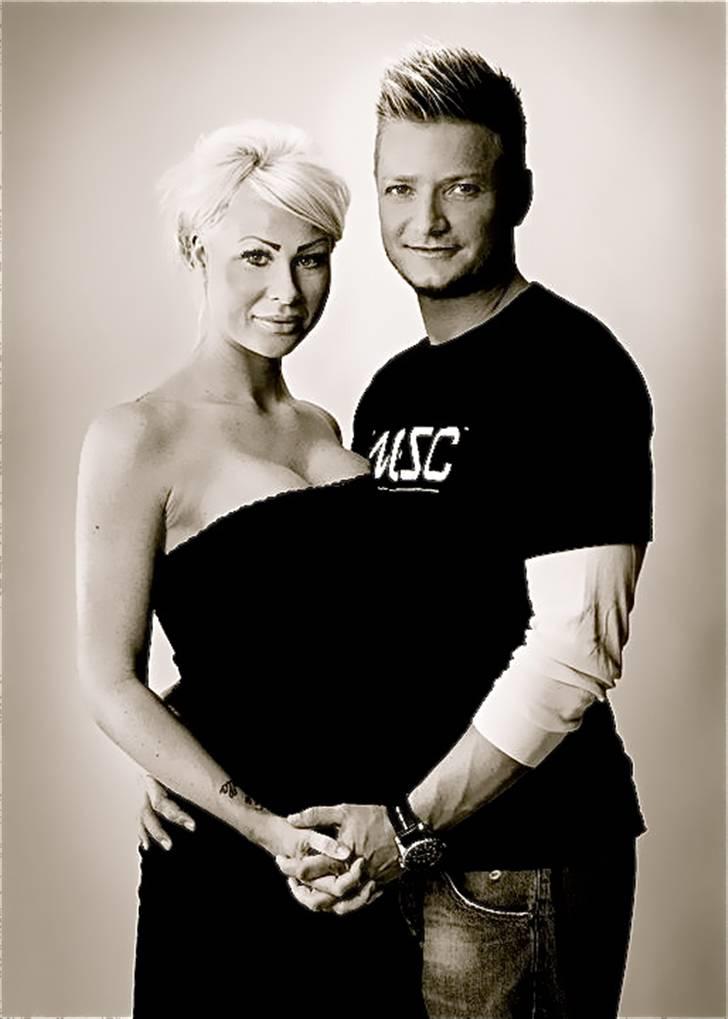 Kvinde Pernille Düwald Agerup - Jeg og min kæreste. billede 4