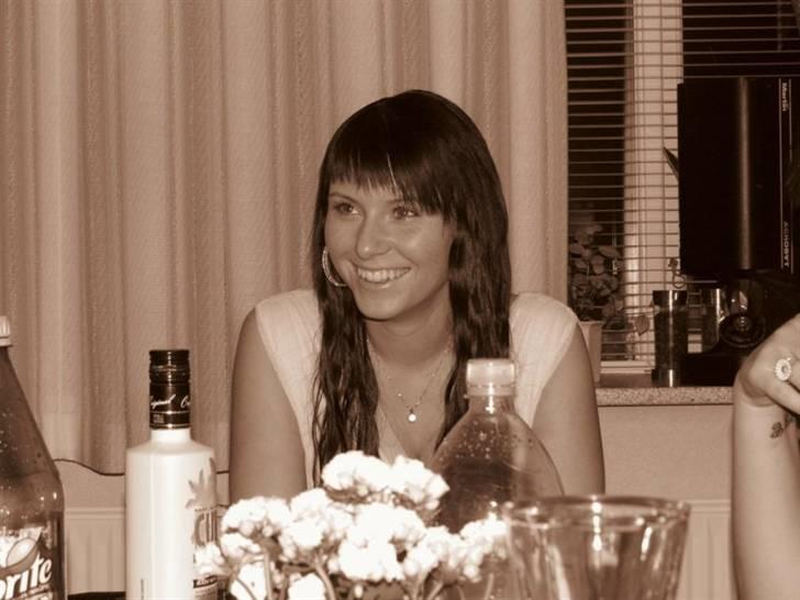 Kvinde Line billede 16