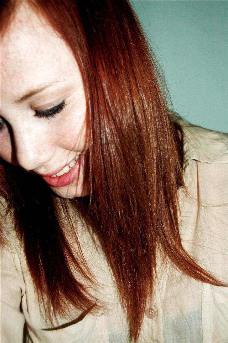 Kvinde Maja - You know my face – not my story. billede 18