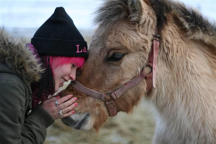 Kvinde Annika <3 - Mig og en af mine heste <3 billede 5