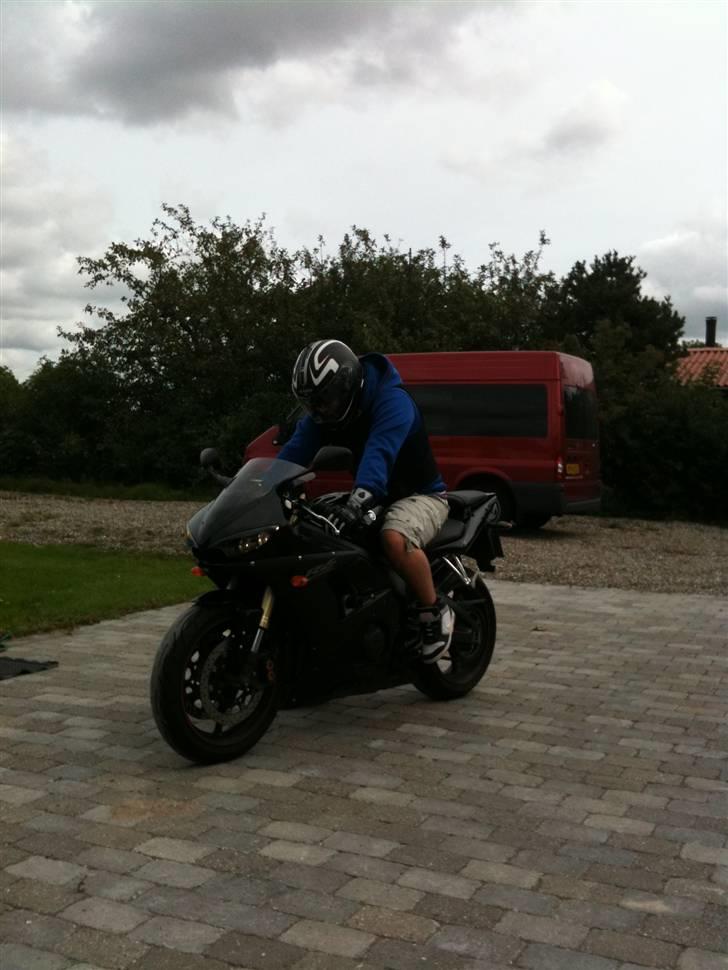 Mand Patrick k - Lige der jeg fik biken :) glad lille gris. billede 1