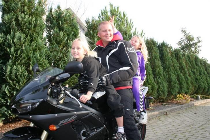 Mand Patrick k - Min første tur hjemme hos mine kusiner billede 6