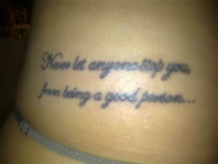 Kvinde Michelle (: - Never let anyone stop you, from being a good person... billede 9