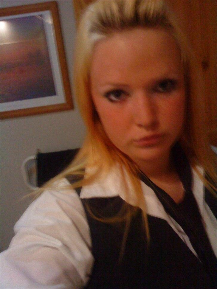 Kvinde Amalie Møller - 2010 billede 2