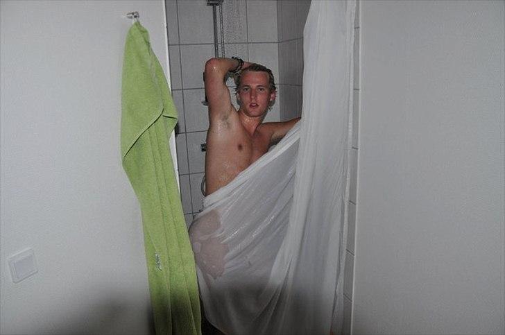 Mand Dennis Andersen - Stiv dag i sommerhus! billede 10