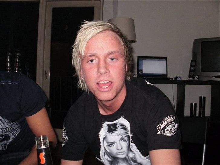 Mand Casper Therkelsen - Som lang håret ;) billede 4