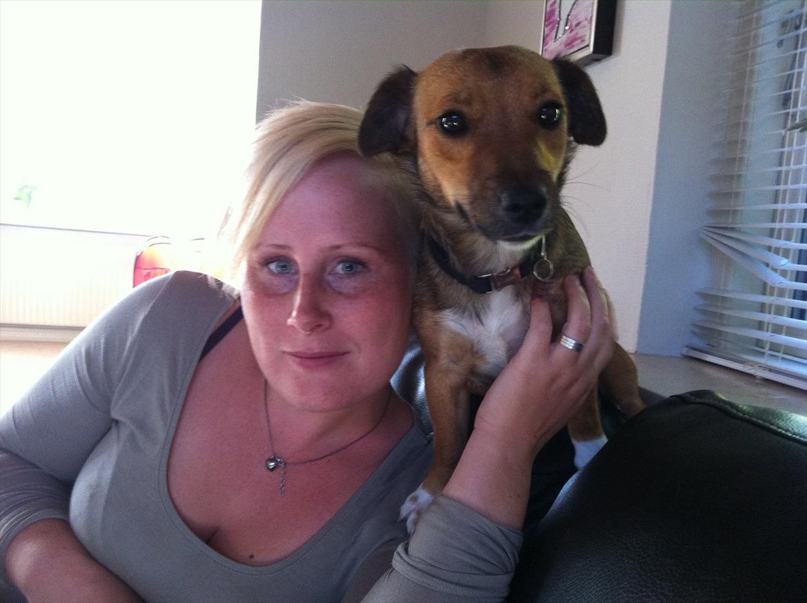 Kvinde Tina. - Min lille hund og jeg :-) 2011. billede 7