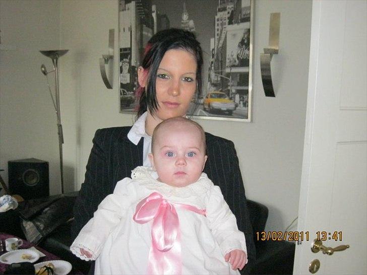 Kvinde Simone J billede 15