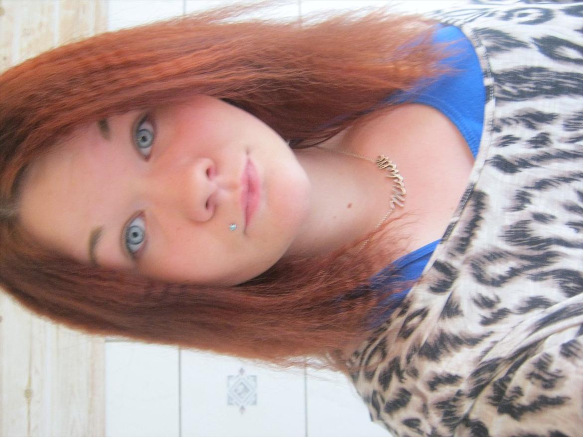 Kvinde Michelle Sabrina - Jeg går med make-up, men jeg skammer mig ikke over, at være naturlig. billede 13