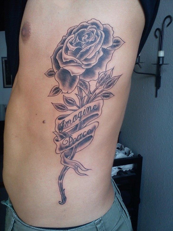 Mand Christian - Nyeste og største tattoo. For dem der ikke kan se hvad der skal stå, står der: Imagine Peace. PS DEN GJORDE FUCKING ONDT! Bare så i ved det hvis i overvejer at få en samme sted. billede 6