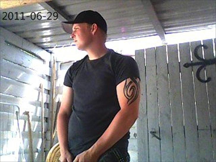 Mand Kasper Hansen - Det her billede er efter 11 kg . billede 3