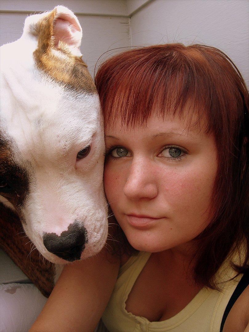 Kvinde Henne - Mig og min gamle Ambull tæve R.I.P lola - Du er MEGET savnet billede 9