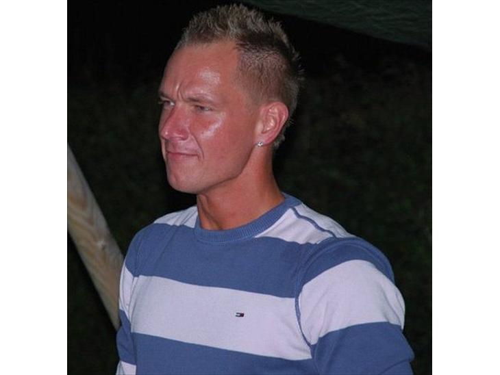 {{currentPhoto.altText}} billede {{currentPhoto.number}}