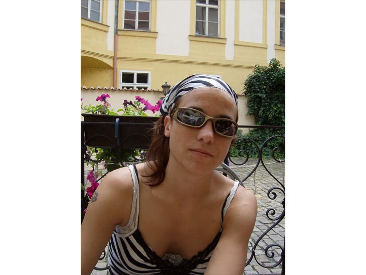 {{currentPhoto.altText}} billede {{currentPhoto.number}}