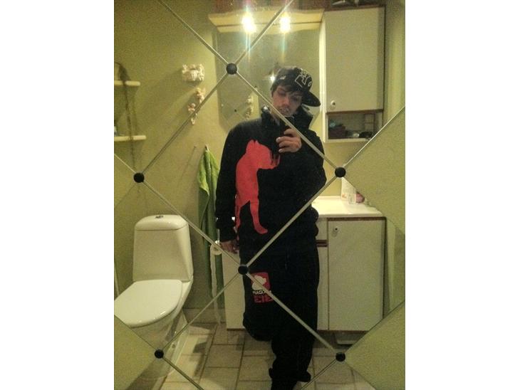 {{currentPhoto.altText}} billede {{currentPhoto.number}}