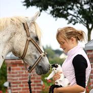 Kvinde Louise Knudsen