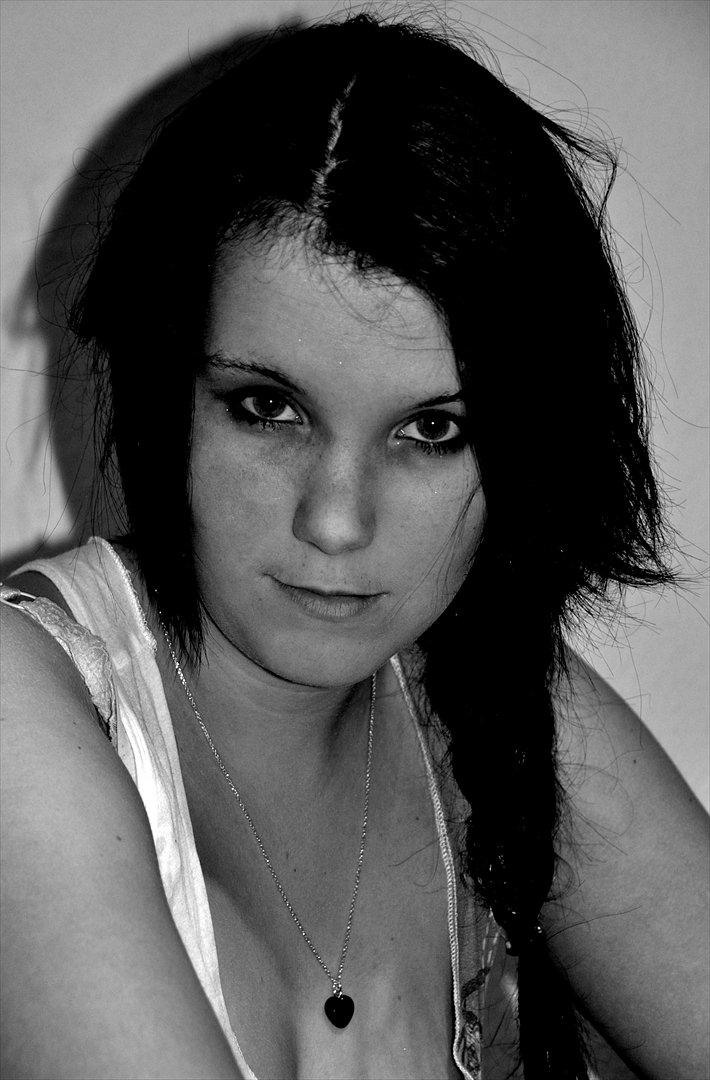 Kvinde Anne Mette  billede 1