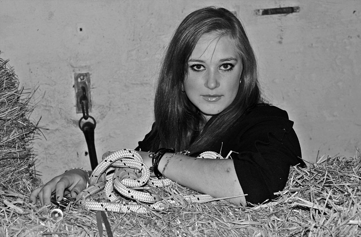 Kvinde *Mathilde Dybdal* billede 18