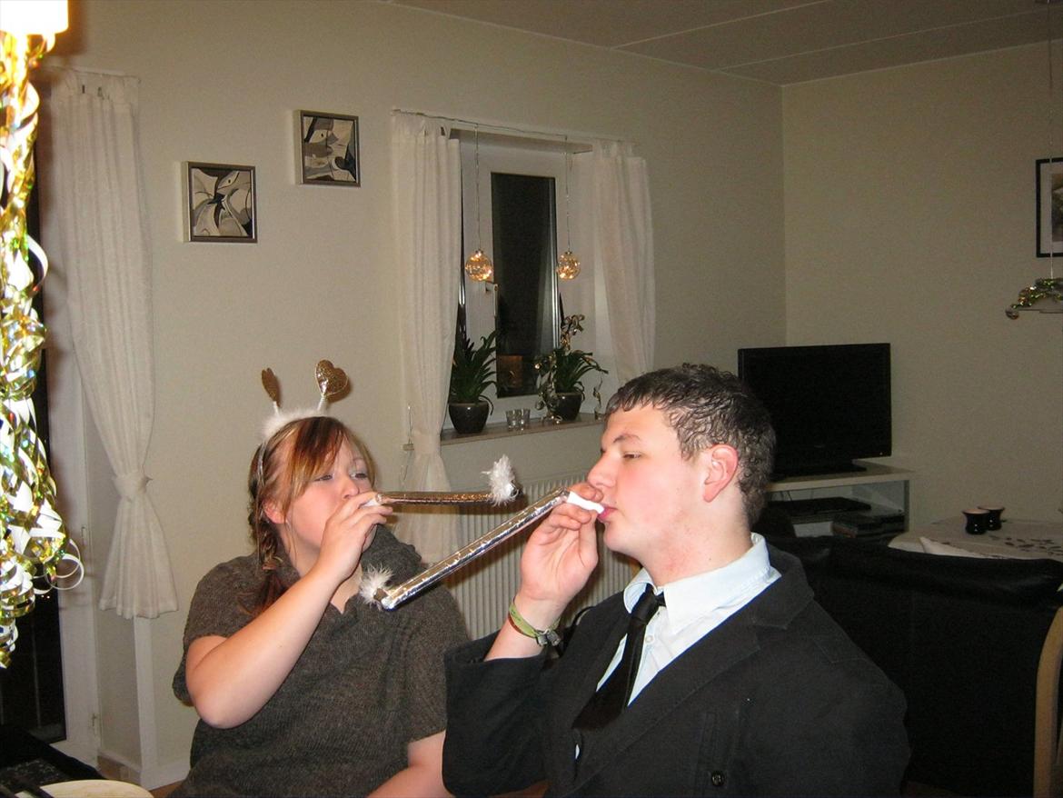 Mand Franki danki, - Konen og jeg til nytårs aften hos min mutter:P billede 4